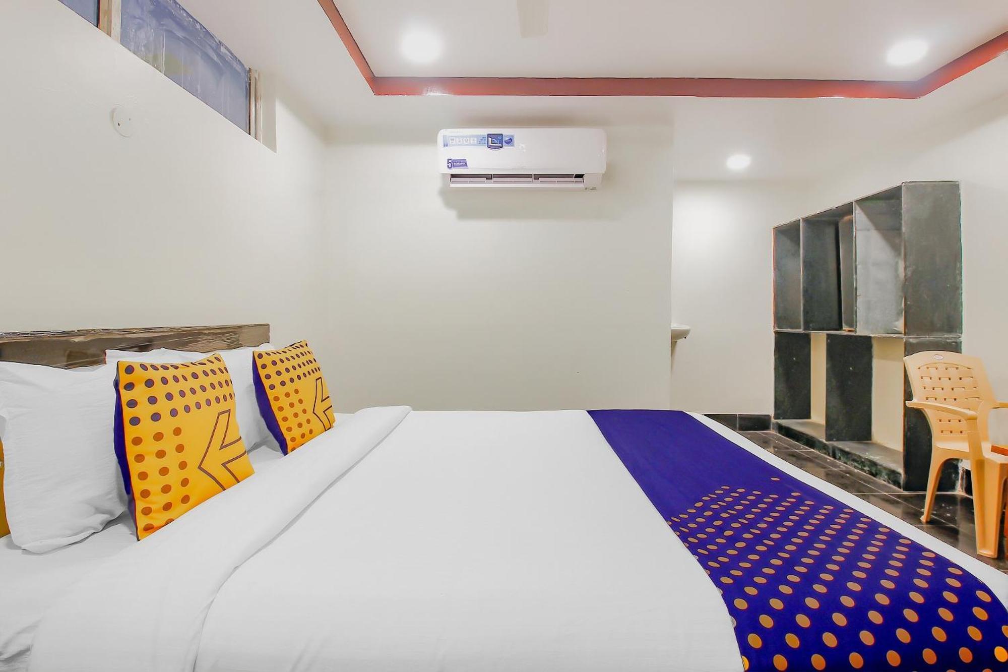 Spot On Hotel Grand Inn ورنجل المظهر الخارجي الصورة